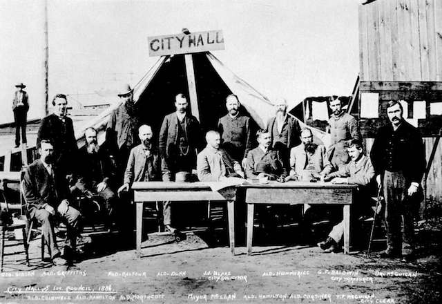 1886FirstCityHallVancouver