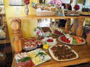 God’s Mountain Estate and Joy Road Catering in the Okanagan » Vancouver ...