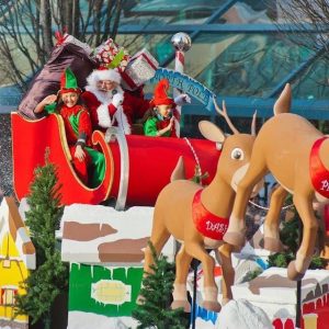 Vancouver Santa Claus Parade Presented by TELUS » Vancouver Blog Miss604