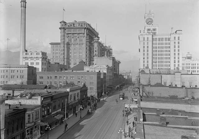 1920 Granville looking north from Smithe.