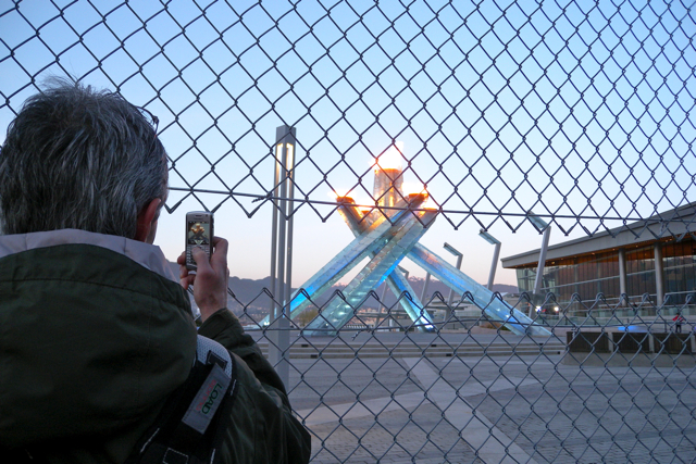 Miss604_2010_Vancouver_Olympic_Cauldron3