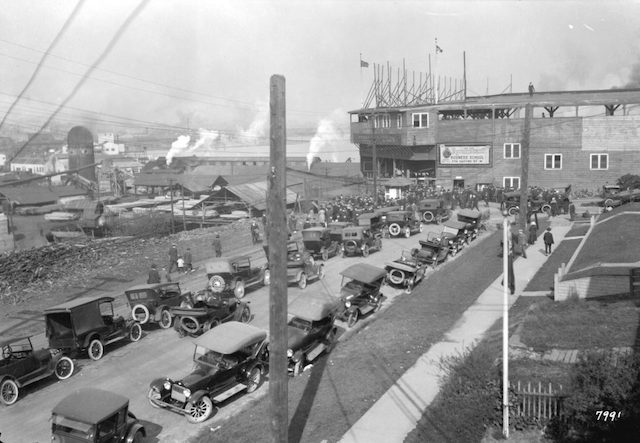 Cars outside Athletic Park in 1920. Archives# CVA 99-870.