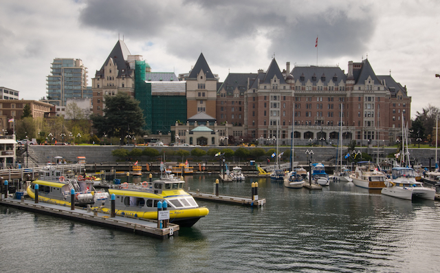 Signature Experiences in Victoria. Victoria Harbour. Rebecca Bollwitt photo.