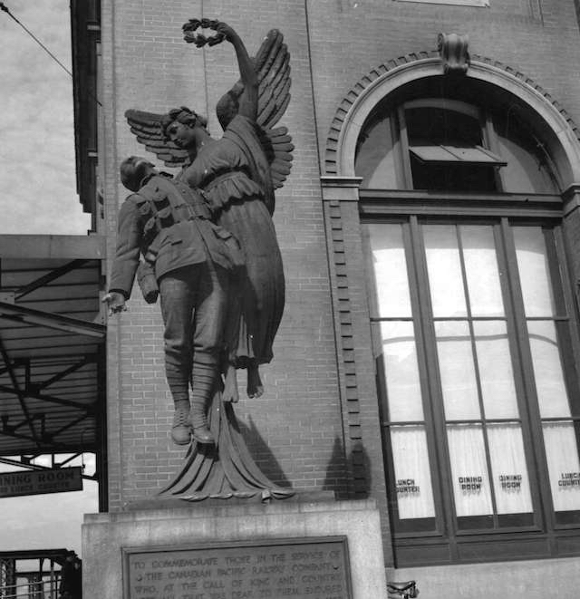 Angel of Victory (1940s photo by Jack Lindsay). Archives # CVA 1184-1079.