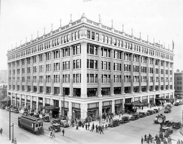 1935 – Hudson’s Bay Store. Archives item# Bu P217.