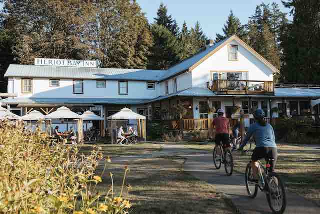 The Heriot Bay Inn sits in Heriot Bay on Quadra Island. Photo by Melissa Renwick for ZenSeekers.