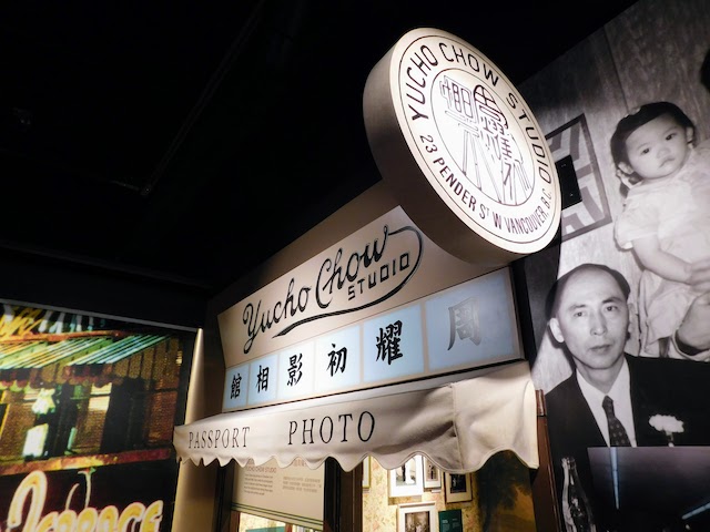 Exposition du centre de contes de Chinatown.  Photo de Lucas Aykroyd.