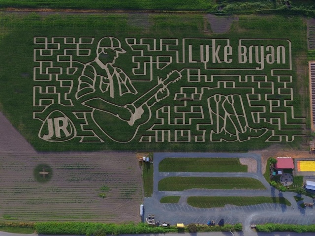 Greendale Acres Chilliwack Corn Maze Luke Bryan