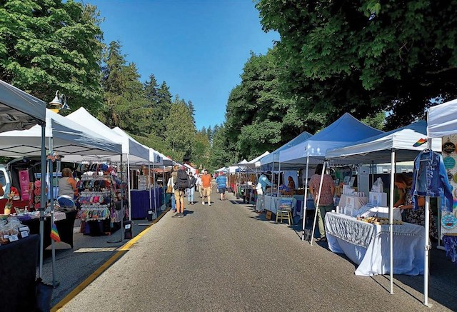 Sechelt Farmers Market