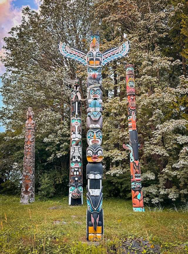 Totem Pole Stanley Park