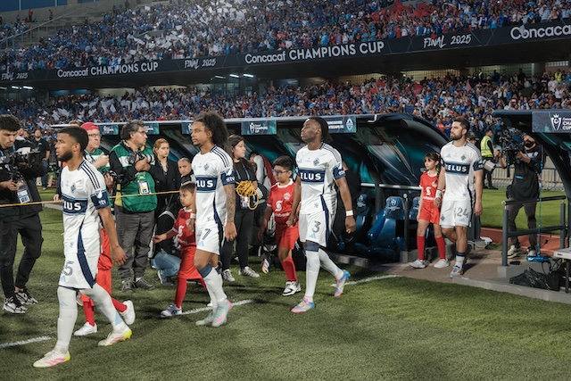 Whitecaps Concacaf - Players Entrance - Scott Graham for Miss604