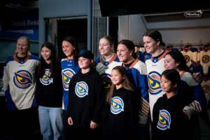 vancouver goldeneyes jersey-2 Miss604 Bollwitt photo
